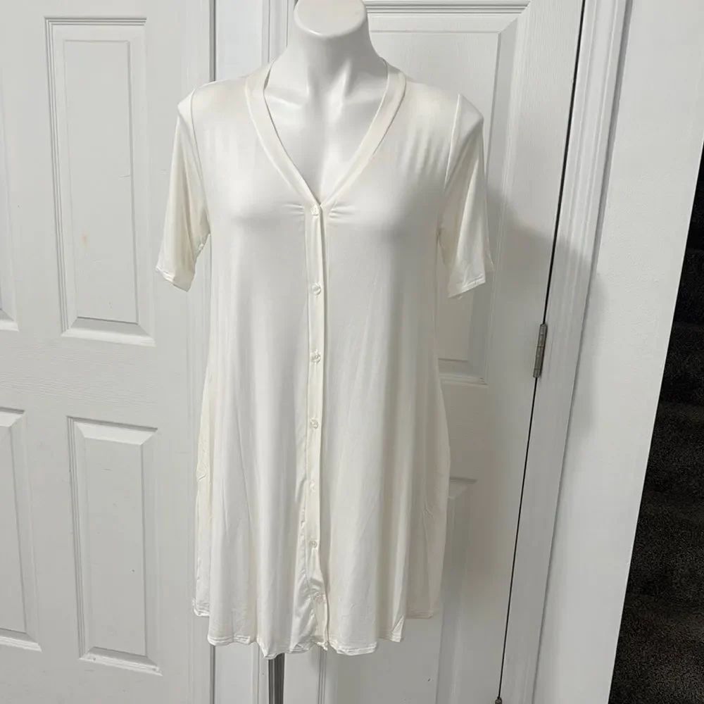 Agnes & Dora Gray Buttoned Mini Dress .Tunic Size Small NWT
